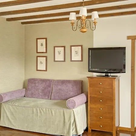 Llugaron I Casa de Campo Miravalles