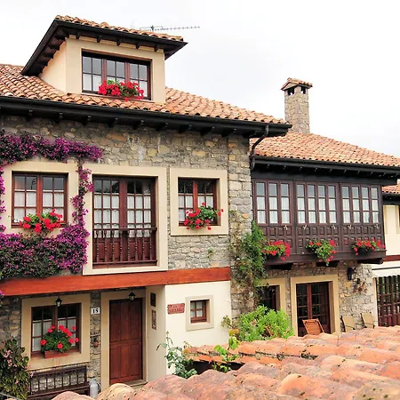 Casa de Campo Llugaron I *