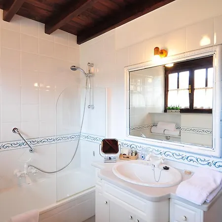 Llugaron I Casa de Campo Miravalles