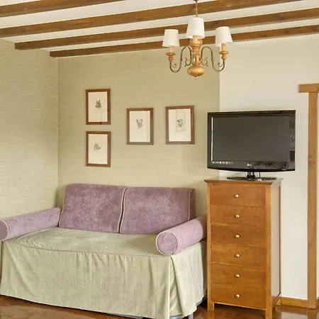 Llugaron I Casa de Campo Miravalles