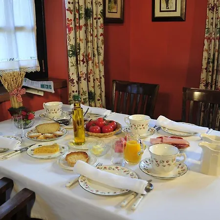 Venkovský dům Llugaron I *