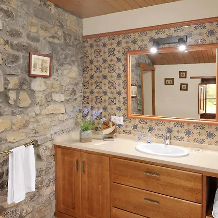 Llugaron I Miravalles